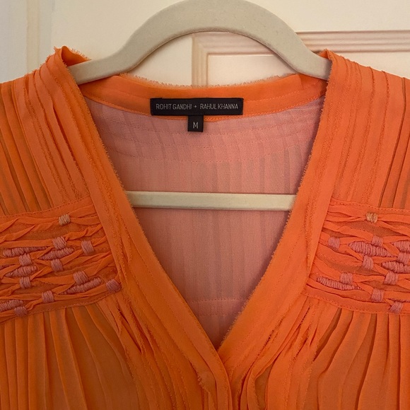 Coral pleated button-up blouse - Picture 2 of 8